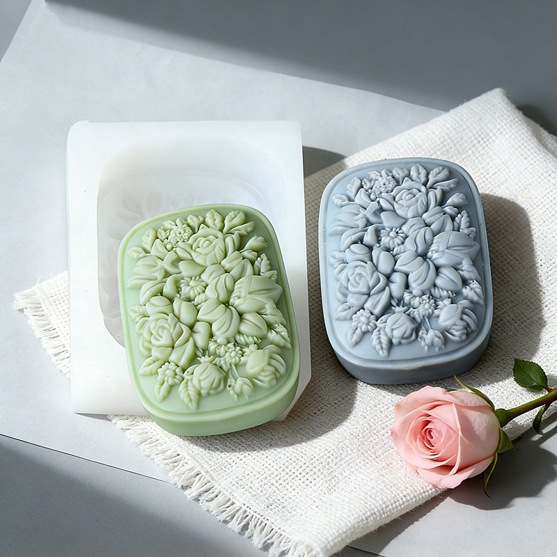 Soap Making Instructions - Vierkante siliconen zeepvorm met roos- en